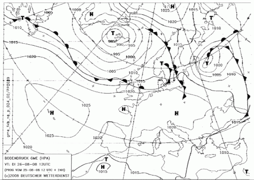 Les cartes météo reçues par fax HF sont d’une aide précieuse. Ici la carte émise par le DWD le 25 août 2008 pour 1200 UTC le lendemain, et reçue à bord avec un simple récepteur BLU et démodulée sur le portable.