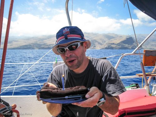 Rien de tel qu'un gâteau d'anniversaire pour commencer une traversée !