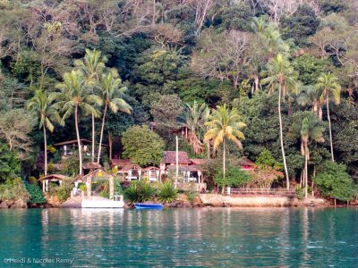 Paix et tranquilité dans le Saco do Céu