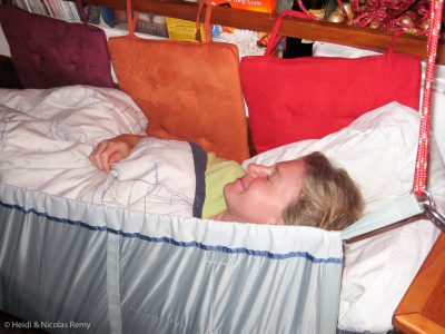 Ces conditions mouvementées sont un très bon test pour notre toile anti-roulis nouvellement installée