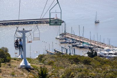 Fait unique à Piriapolis : je ne sais pas si nous aurons de nouveau la possiblité d'amarrer Fleur de Sel au pied d'un télésiège !