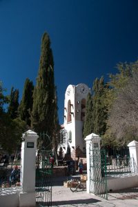 Le Cabildo blanc de Humahuaca détonne dans le ciel d'altitude
