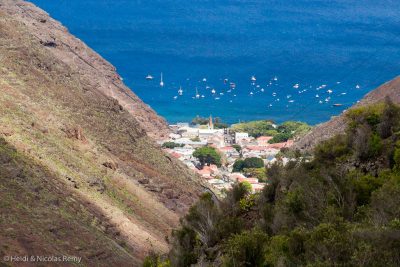 Jamestown, petite ville coincée entre deux parois rocheuses, et pourtant capitale !