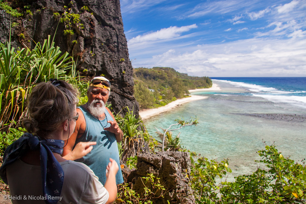 Abraham nous raconte les légendes de Rurutu