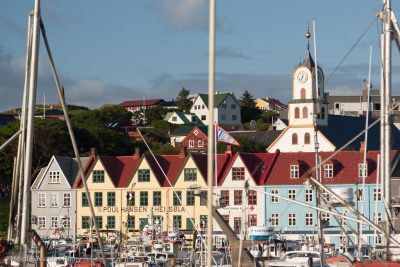 Le port de Tórshavn, est un abri bienvenu, et tout à fait charmant qui plus est !